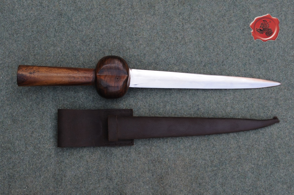 Heavy Bollock Dagger