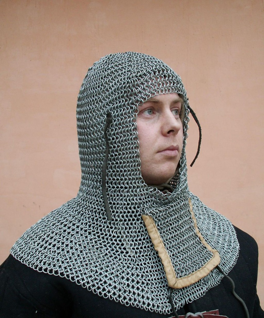 Coif with Ventail (closed vertically) | 8 mm Round Rings | bent spring steel