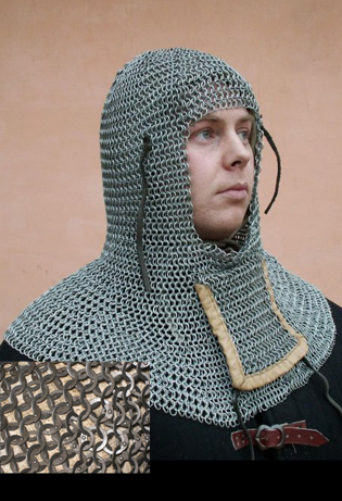 [5-CFV-BT-9] Kettenhaube mit Ventail (senkrecht verschliessbar) | 9 mm Flachringe | mit Rundnieten halb vernietet