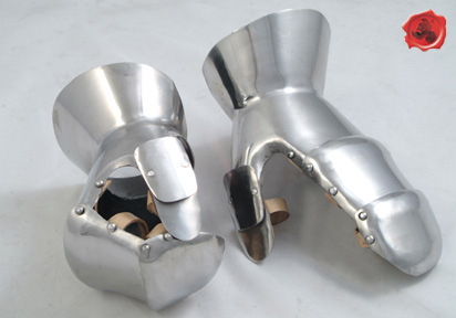 [GDFB/AS/001-G-M] Milanese Gauntlets | Size M