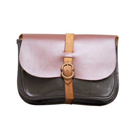 [GDFB/LMC/001] Kidney shaped Leather Pouch 